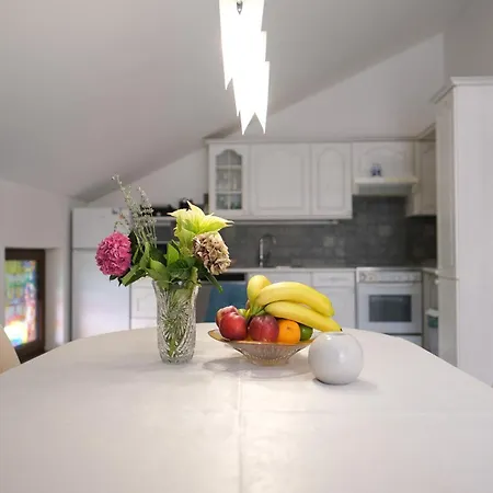 Počitniška hiša Hisa Perla Bostanj